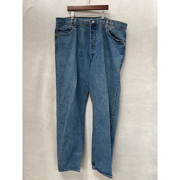 Levis 501 Jeans Mens 39x32 Button Fly Straight Leg Med Wash - Picture 1 of 12